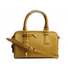 Torebka Prada Saffiano Calf Leather Medium Bag z uchwytem u góry, żółta