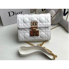 Dior Dioraddict Mini torebka ze skóry jagnięcej biała