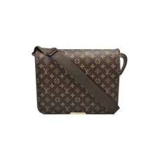 Monogram Louis Vuitton Valmy Mm