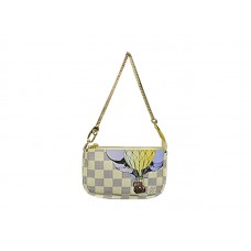 Ilustracja akcesoriów Louis Vuitton Damier Azur Mini Pochette