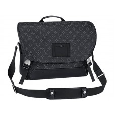 Torba listonoszka Louis Vuitton Monogram Eclipse Canvas Mm Voyager