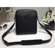 Pochette Louis Vuitton Damier Infini Leather District n23355